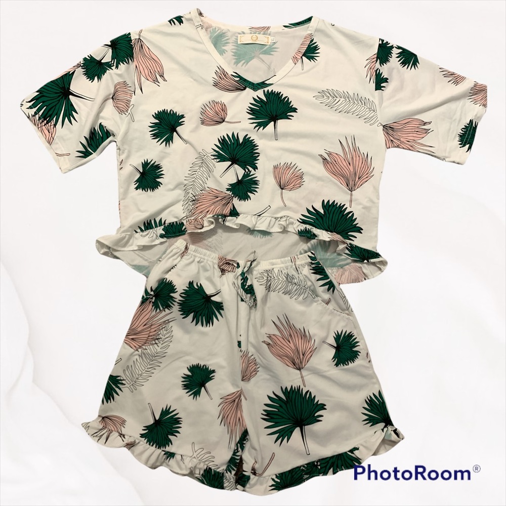 Tropical Print Pajama Set Size XL